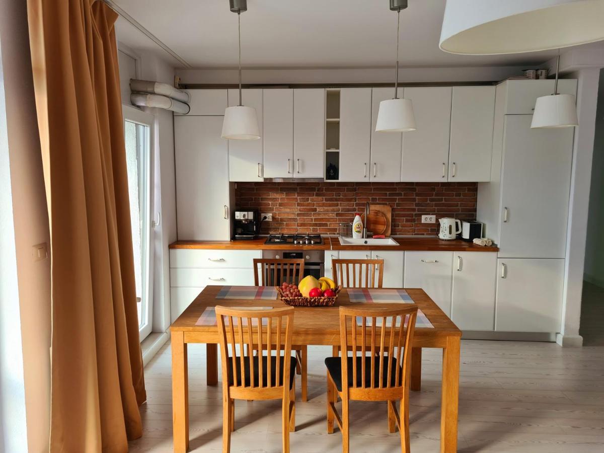Apartament Urbana Arad Bagian luar foto